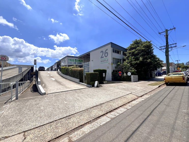 4/26 Wattle Road Brookvale NSW 2100 - Image 1