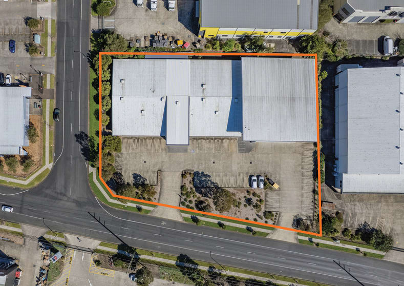 Click to view all images 7 Riverside Drive Mayfield West NSW 2304 - Image 2