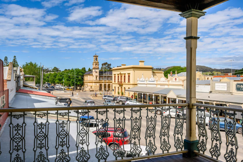 Click to view all images 59 Ford Street Beechworth VIC 3747 - Image 3