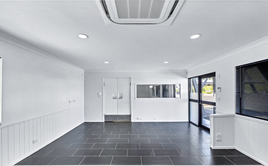 Click to view all images 67 Elphinstone Street Berserker QLD 4701 - Image 2