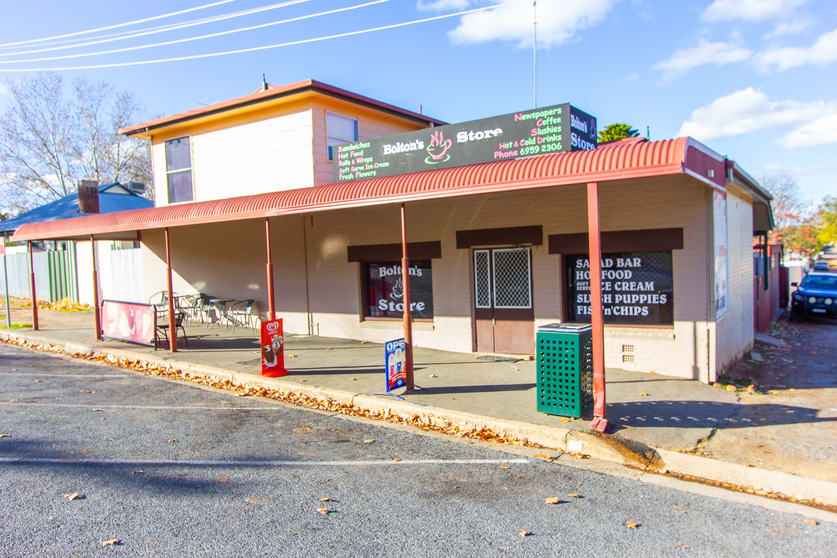 Click to view all images 49 Adams Street Narrandera NSW 2700 - Image 1