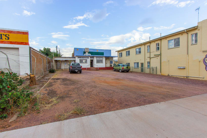 43 Kurrajong Avenue Leeton NSW 2705 - Image 1