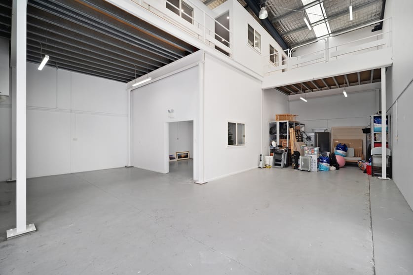 Click to view all images Unit 9/16-18 Northumberland Road Caringbah NSW 2229 - Image 3