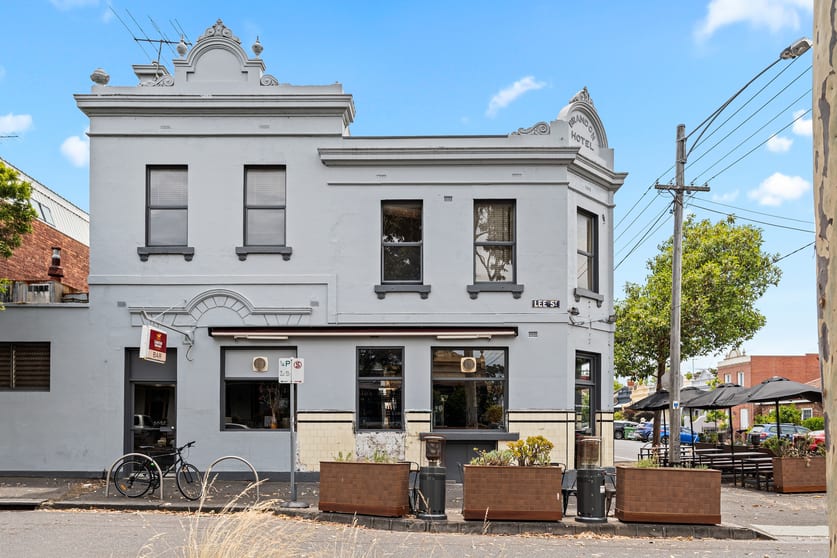Click to view all images 237 Station Street Carlton North VIC 3054 - Image 3
