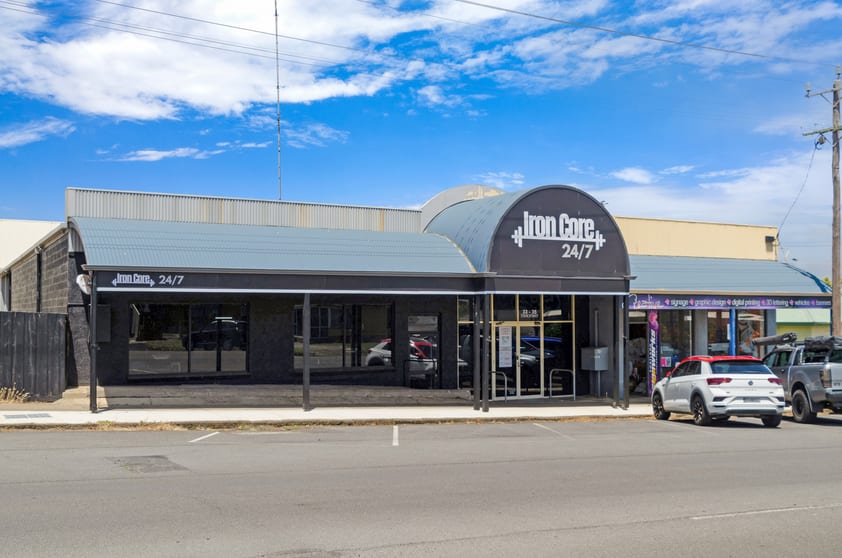 Click to view all images 33-37 Tyers Street Portland VIC 3305 - Image 2