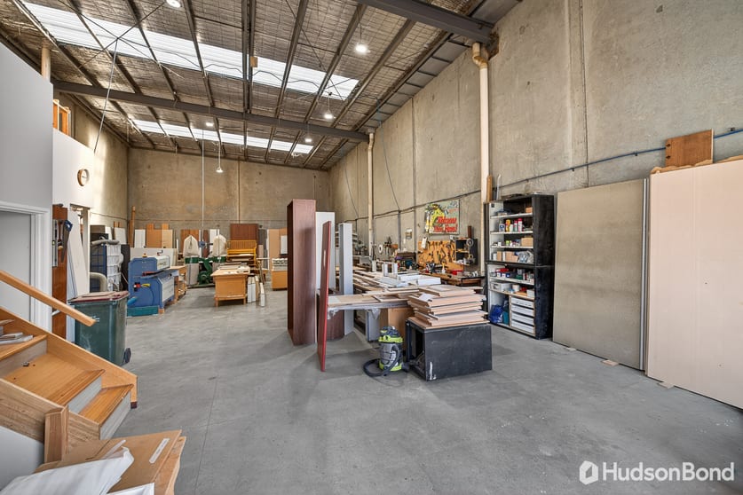 Click to view all images 13/7 Dunstans Court Thomastown VIC 3074 - Image 3