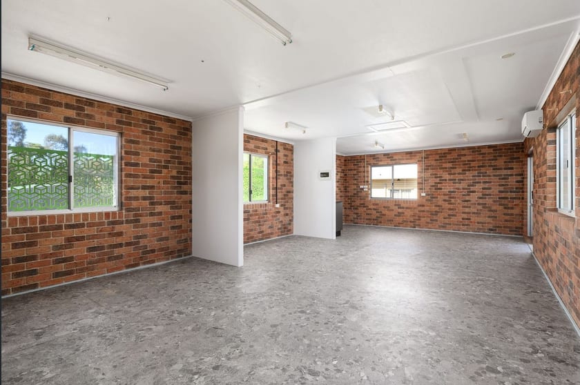 Click to view all images 54 Crescent Road Gympie QLD 4570 - Image 3