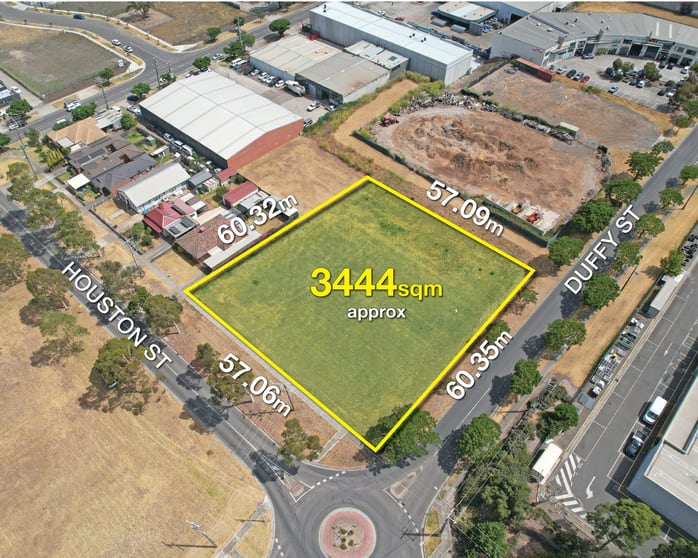 Click to view all images 98 Houston Street Epping VIC 3076 - Image 3