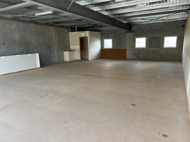Click to view all images 1/22 Durgadin Drive Albion Park Rail NSW 2527 - Image 2