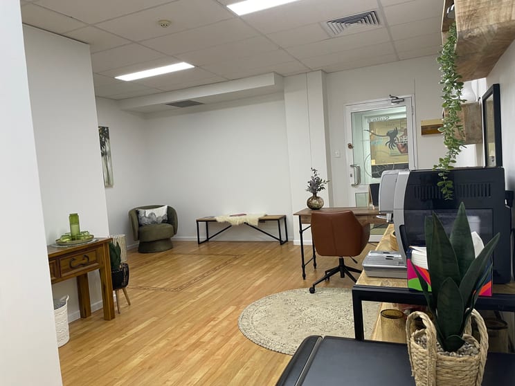 Click to view all images 6/193-197 Lake Street Cairns City QLD 4870 - Image 2