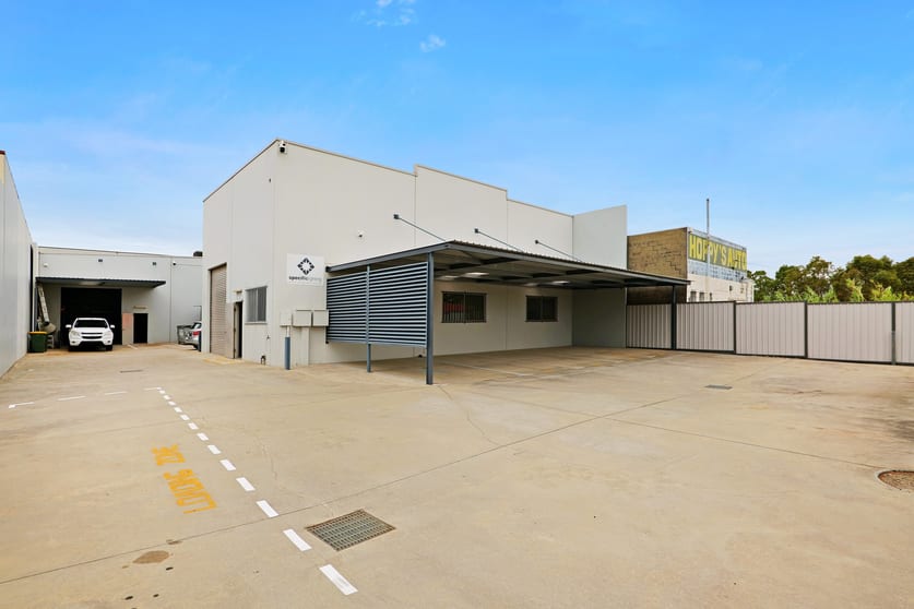 Click to view all images 1/30 Marriot Street Cannington WA 6107 - Image 3