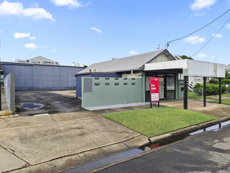 76 Gavin Street Bundaberg North QLD 4670 - Image 2