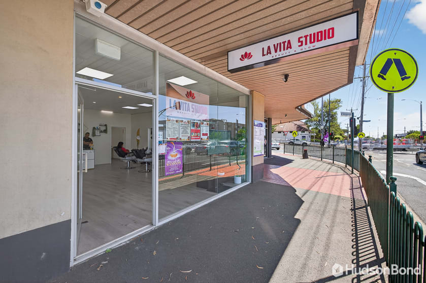 Click to view all images 2/2-8 Burwood Highway Burwood East VIC 3151 - Image 3