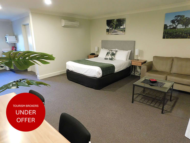 Click to view all images Penola SA 5277 - Image 1