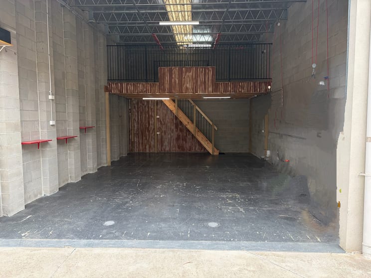 Click to view all images 33/6 Satu way Mornington VIC 3931 - Image 1