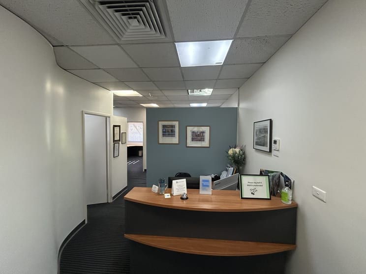 Click to view all images 15/11 McKay Gardens Turner ACT 2612 - Image 2