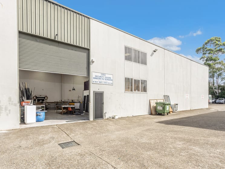 Click to view all images 4/99 Kurrajong Avenue Mount Druitt NSW 2770 - Image 1