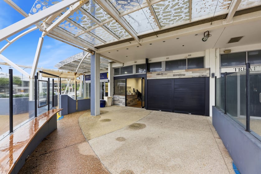 4/42-50 Marine Parade Coolangatta QLD 4225 - Image 3