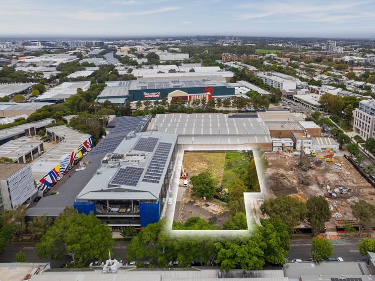 Click to view all images 9 Bowden Street Alexandria NSW 2015 - Image 3