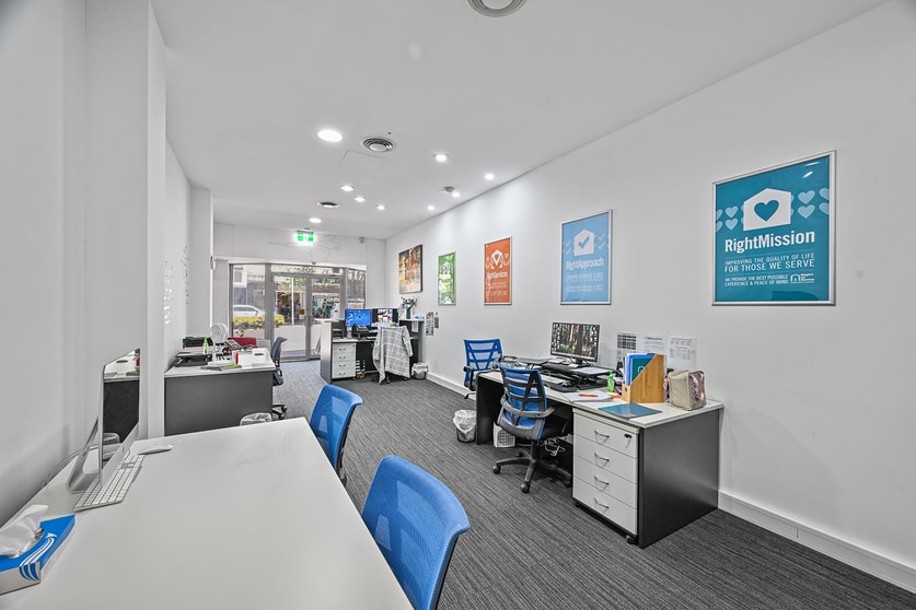 Click to view all images 201 & 203 Summer Street Orange NSW 2800 - Image 5