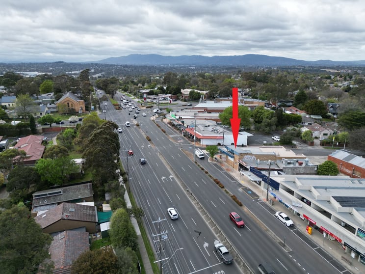 Click to view all images 592-594 Canterbury Road Vermont VIC 3133 - Image 3