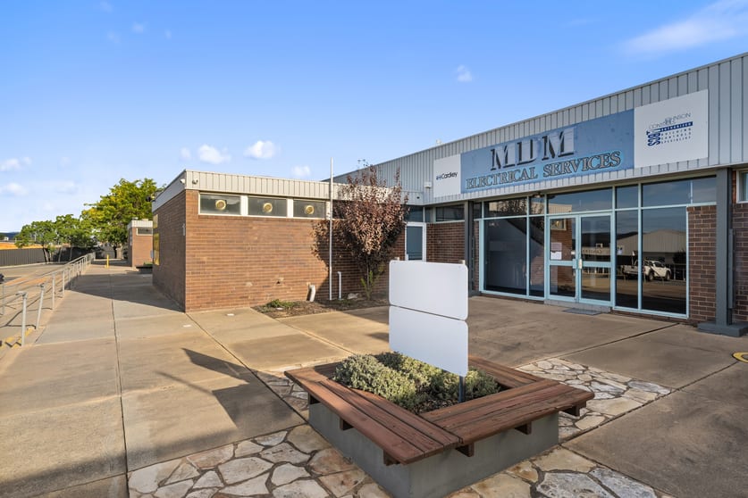 Click to view all images Unit 18/105 Newcastle Street Fyshwick ACT 2609 - Image 2