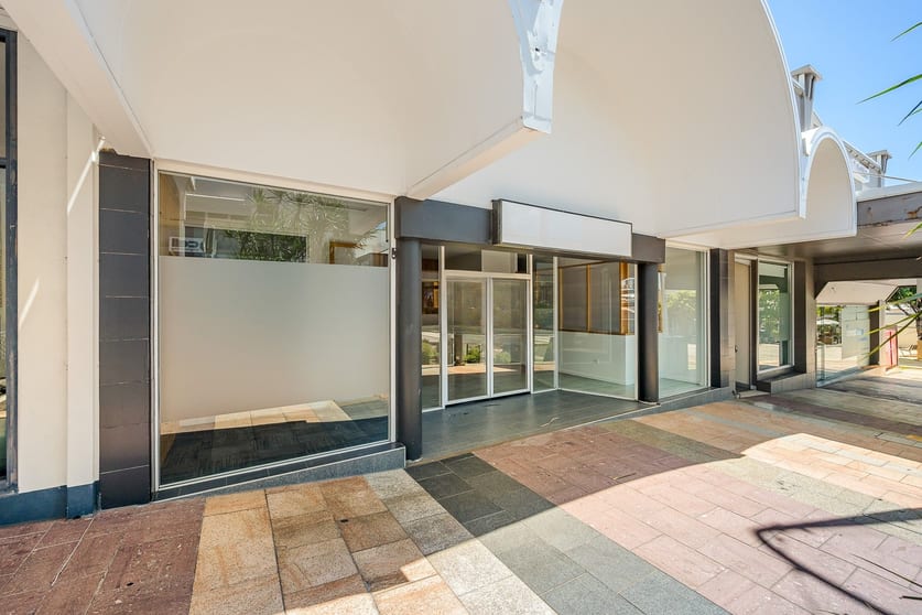 Click to view all images 57 Goondoon Street Gladstone Central QLD 4680 - Image 3