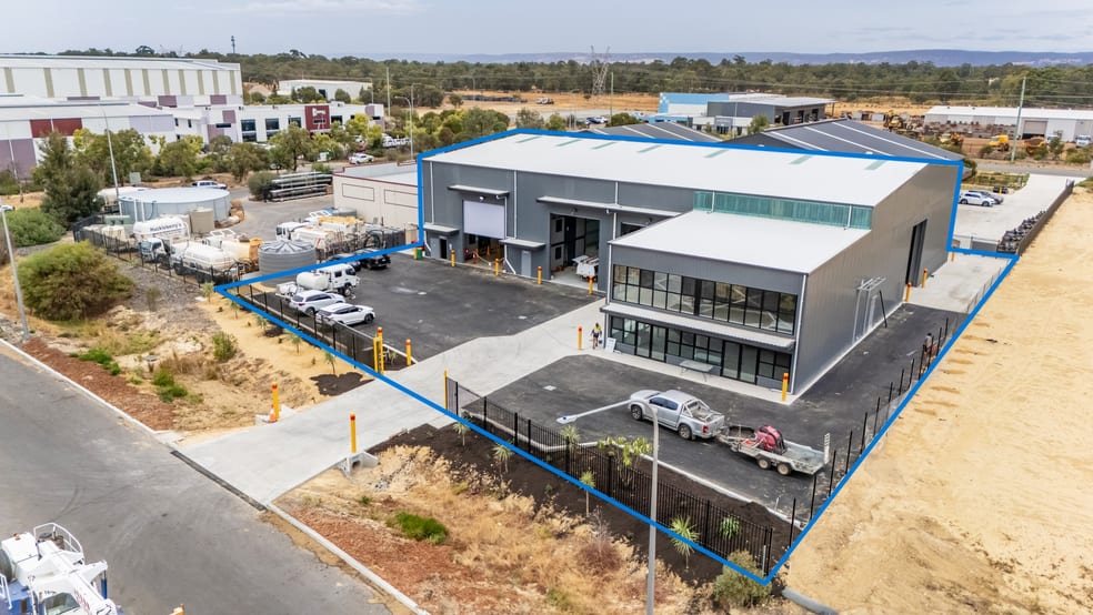 4 Kaiber Way Pinjarra WA 6208 - Image 1