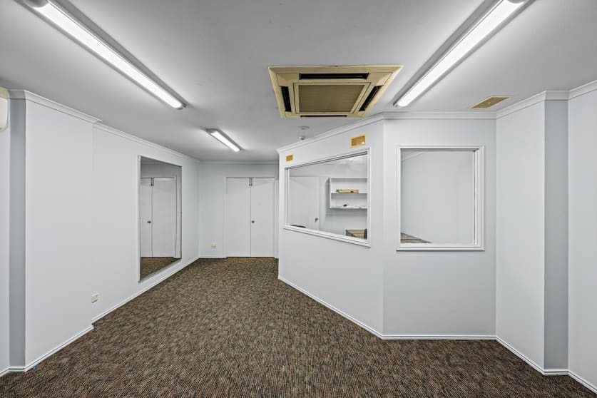 Click to view all images 11/301 Ann Street Brisbane City QLD 4000 - Image 2