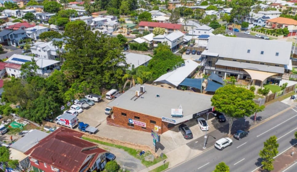 Click to view all images 518-520 Logan Road Greenslopes QLD 4120 - Image 2