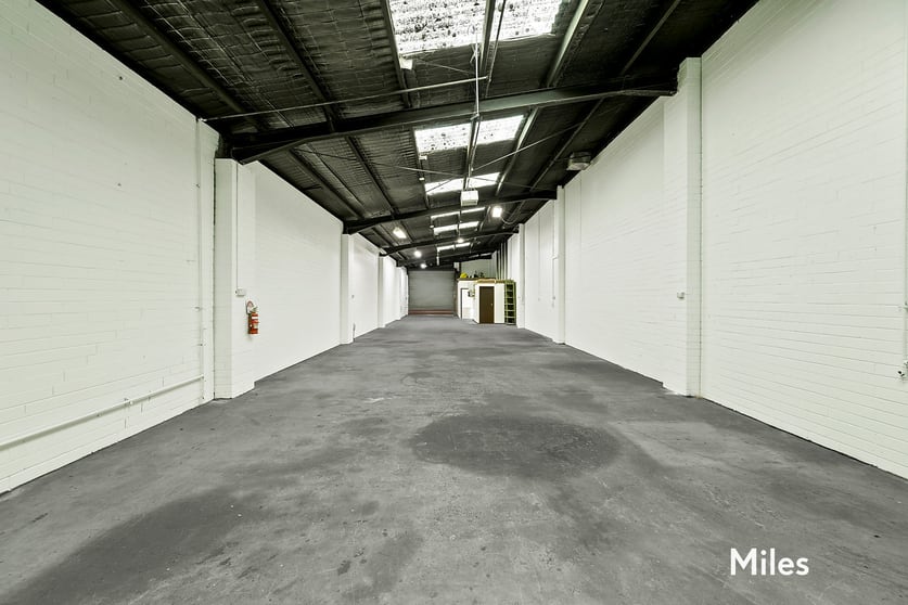 Click to view all images 2/24 Culverlands Street Heidelberg West VIC 3081 - Image 2