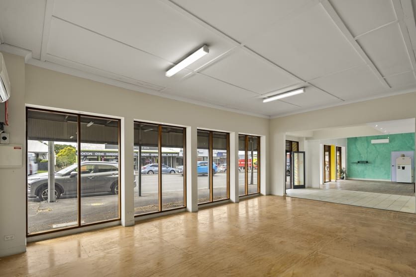 Click to view all images 176 Enoggera Road Newmarket QLD 4051 - Image 3
