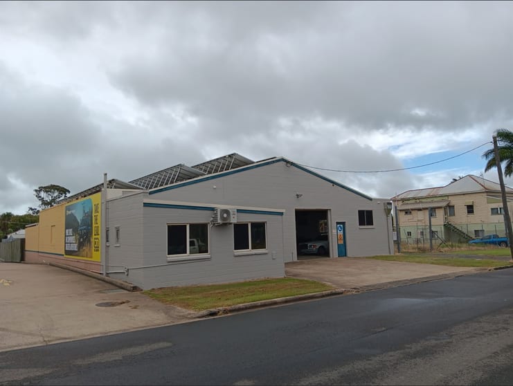 Click to view all images Petersen St Bundaberg East QLD 4670 - Image 1