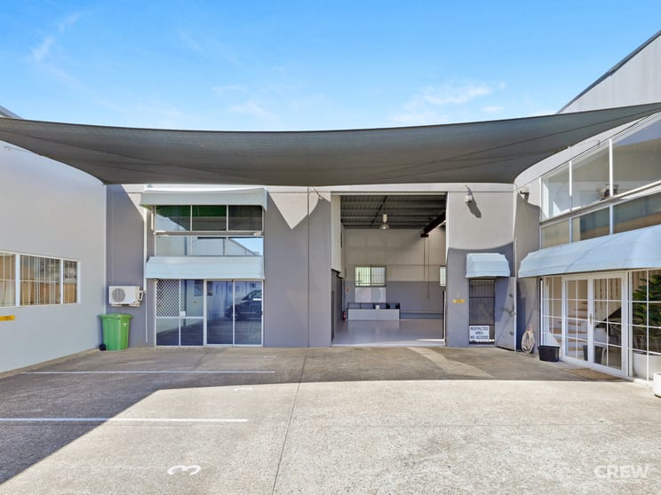Click to view all images 3/8 Precision Drive Molendinar QLD 4214 - Image 2