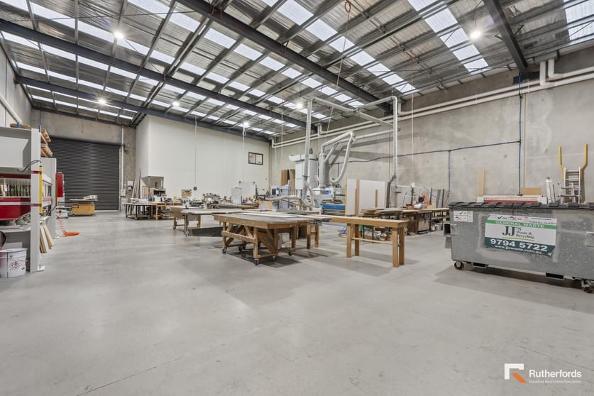 Click to view all images 7/17 Felstead Drive Truganina VIC 3029 - Image 3