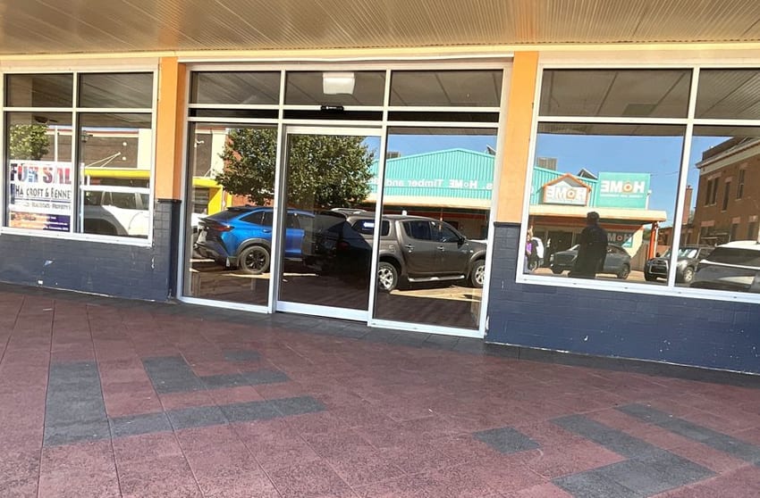 38 Castlereagh Street Coonamble NSW 2829 - Image 1
