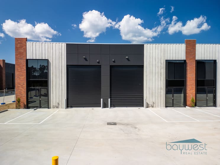 Click to view all images 81 Star Point Place Hastings VIC 3915 - Image 1