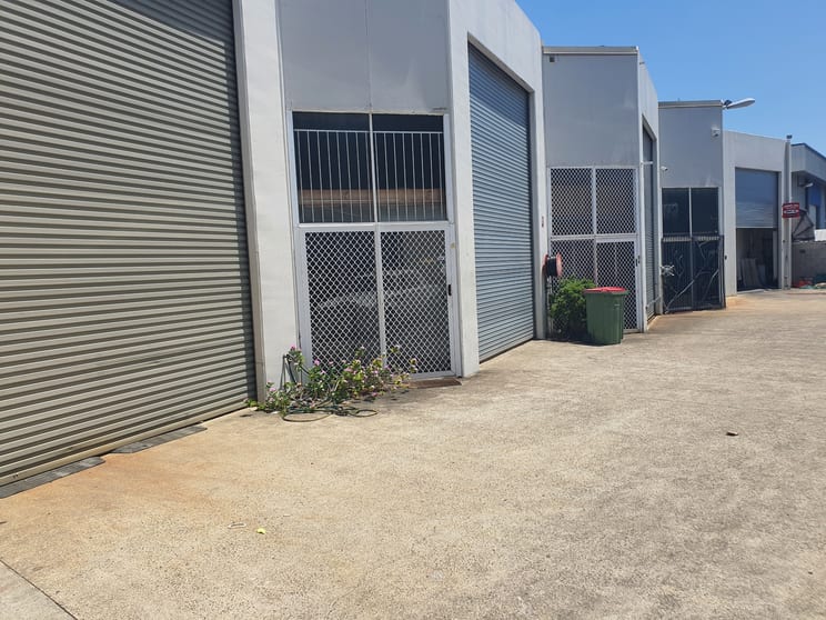 Click to view all images 6/3 Barnett Place Molendinar QLD 4214 - Image 2