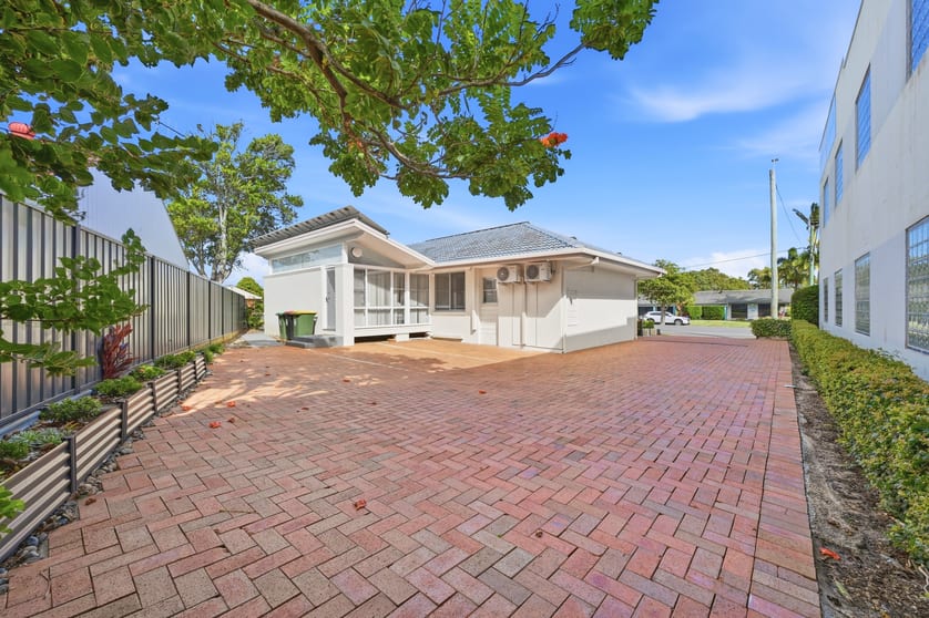 Click to view all images 68 Lord Street Port Macquarie NSW 2444 - Image 3