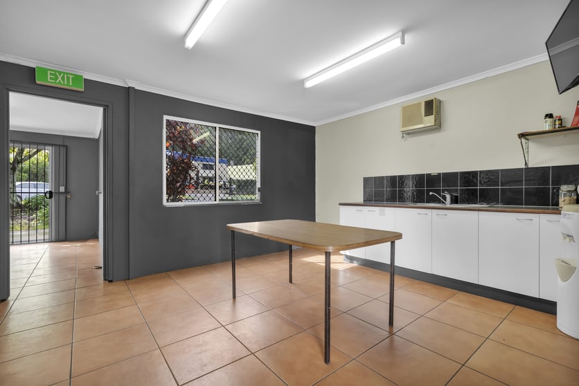 Click to view all images 6 Rawlins Circuit Kunda Park QLD 4556 - Image 4