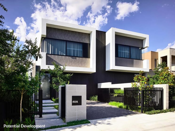 Click to view all images 1 Nakina Street Southport QLD 4215 - Image 2