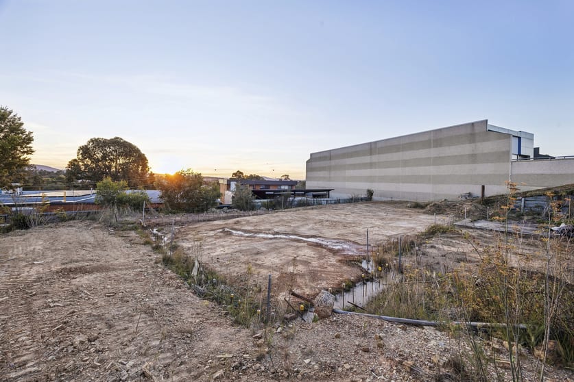 Click to view all images 201 - 203 Gilmore Road Queanbeyan NSW 2620 - Image 2