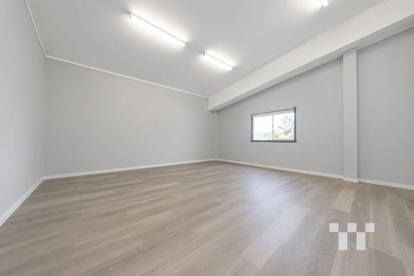 Click to view all images 1/22 Ironbark Close Warabrook NSW 2304 - Image 3