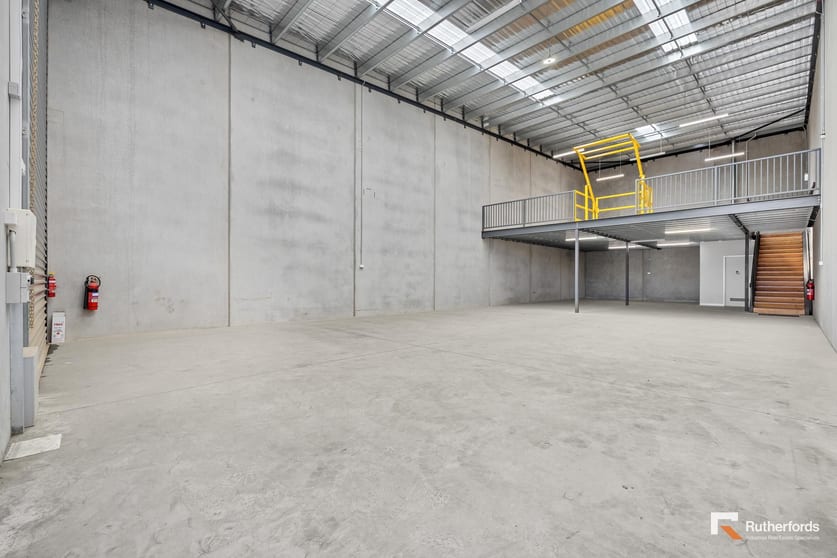 Click to view all images 9/45 Mcarthurs Road Altona North VIC 3025 - Image 2