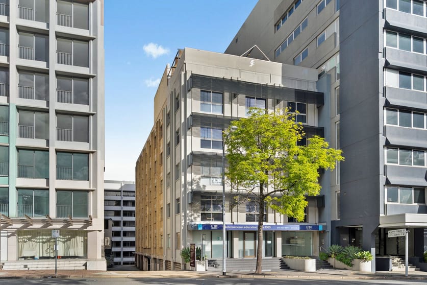 Click to view all images 8/133 Leichhardt Street Spring Hill QLD 4000 - Image 2