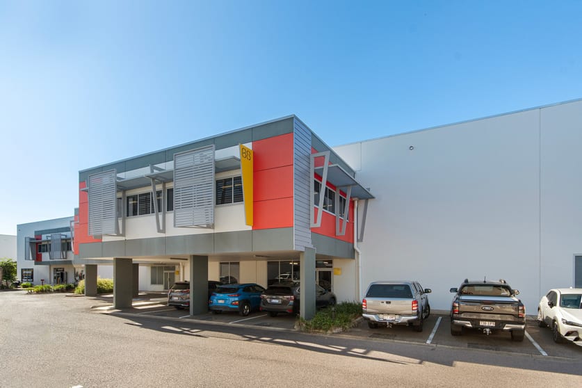 Click to view all images Unit 8/547-593 Woolcock Street Mount Louisa QLD 4814 - Image 3
