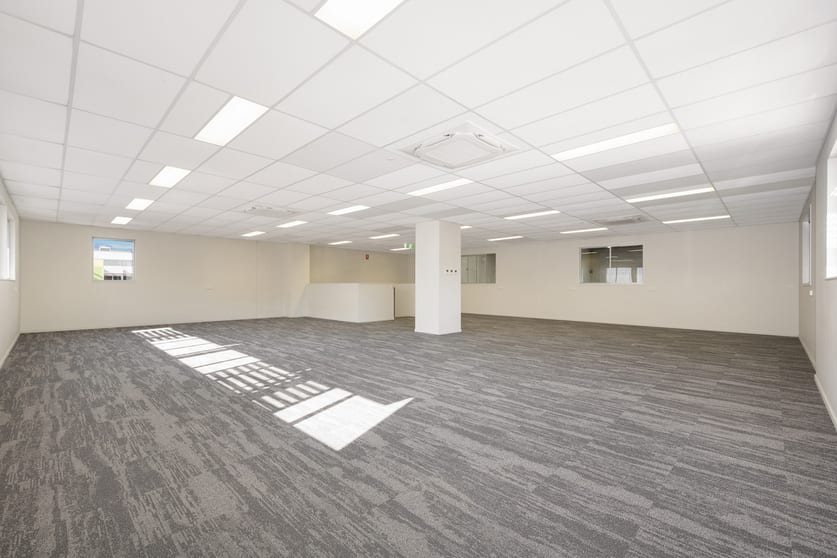 Click to view all images Unit 8/547-593 Woolcock Street Mount Louisa QLD 4814 - Image 5