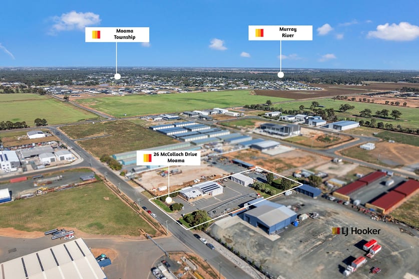 Click to view all images 26 McCulloch Drive Moama NSW 2731 - Image 3
