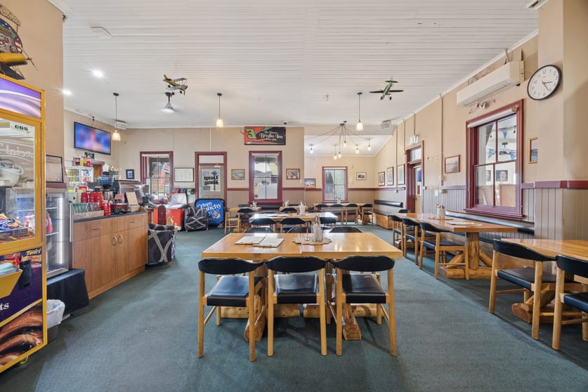 Historic Bredbo Inn , 1 Monaro Highway Bredbo NSW 2626 - Image 3