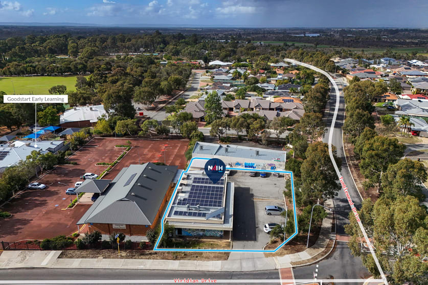 Click to view all images 2 Viridian Drive Banksia Grove WA 6031 - Image 2